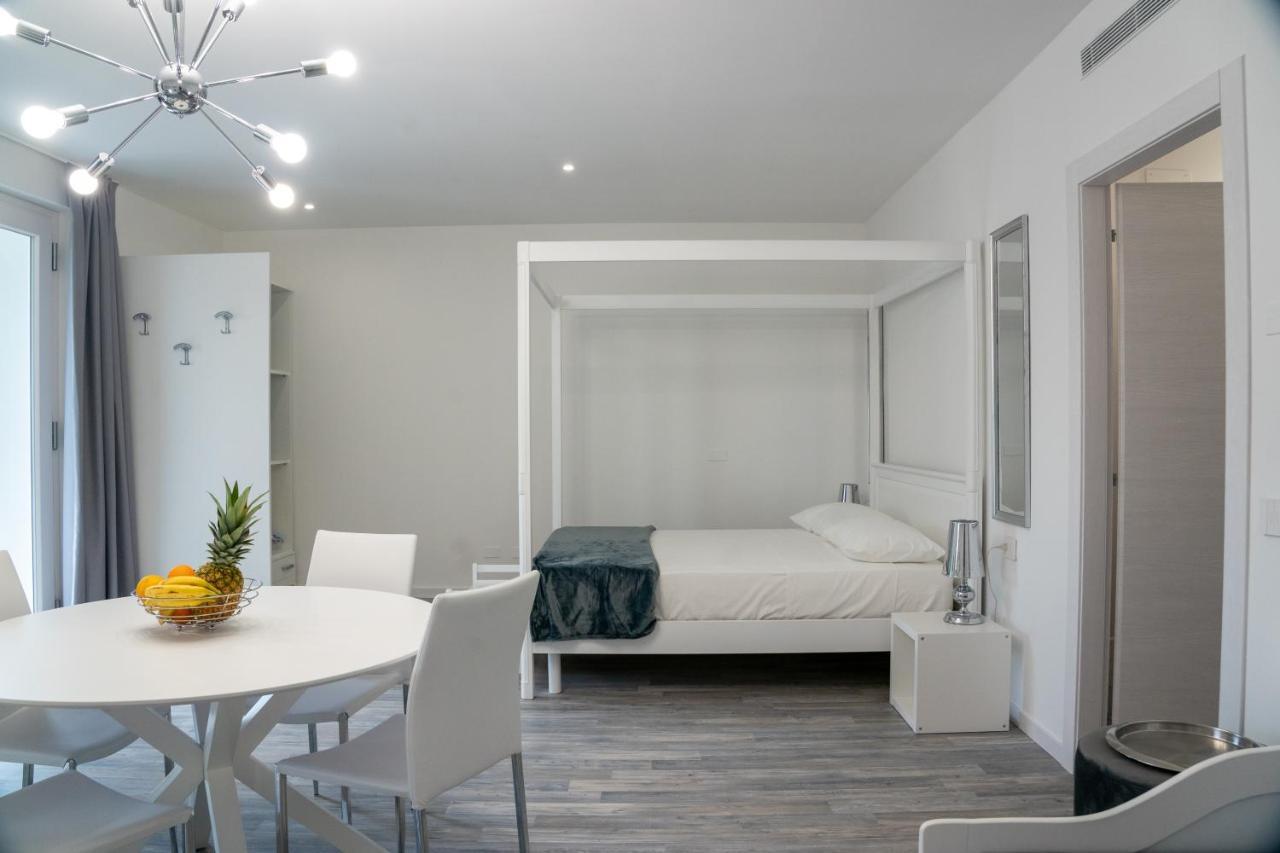 Residence Le Aromatiche Cavaion Veronese Eksteriør bilde