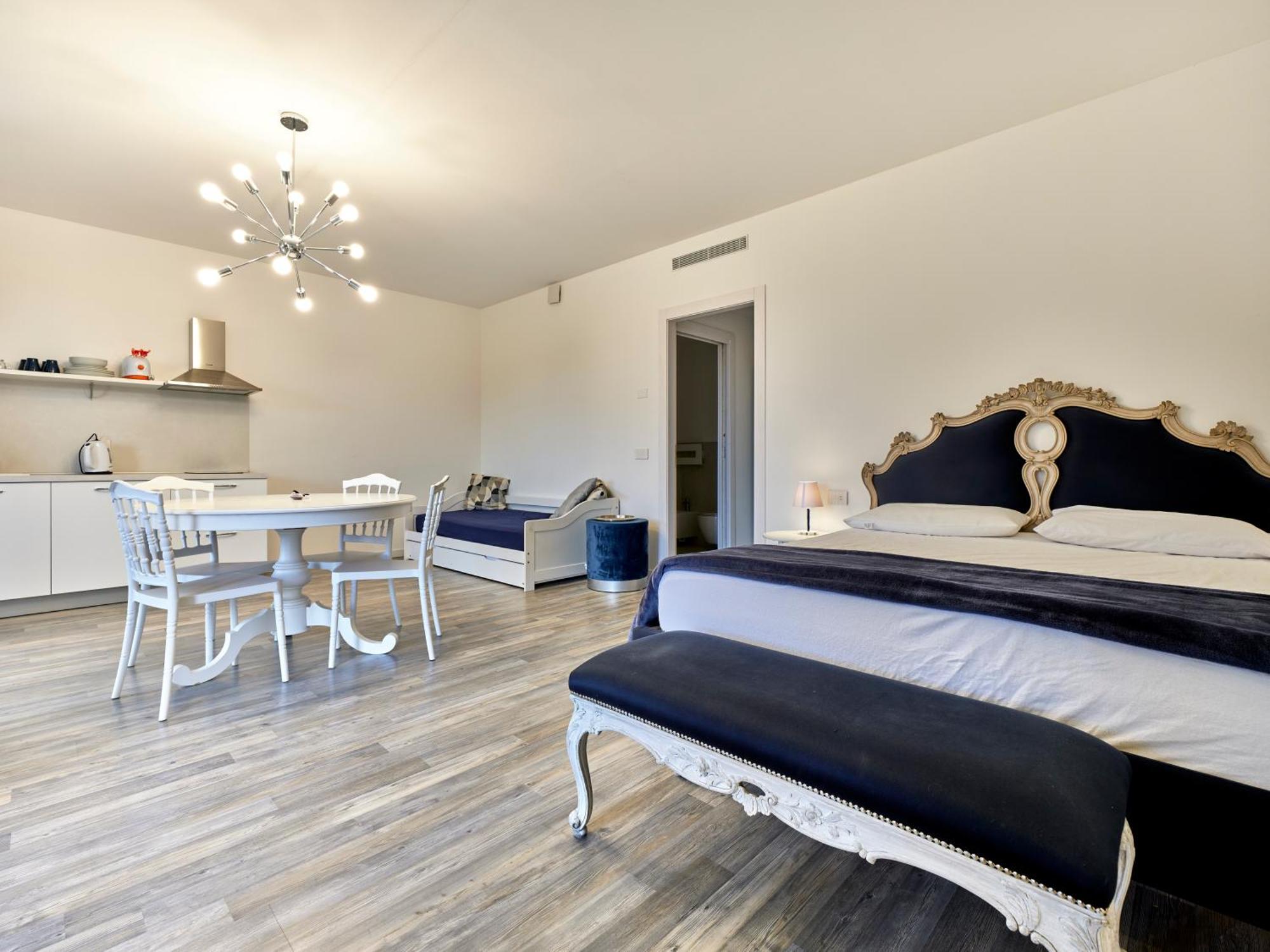 Residence Le Aromatiche Cavaion Veronese Eksteriør bilde